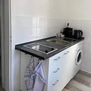 Privates Ferienwohnung Im Einfamilienhaus Düsseldorf